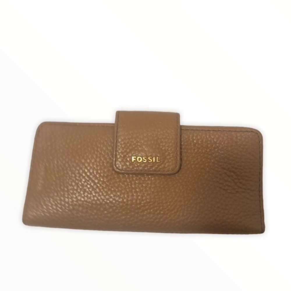 Fossil brown leather wallet